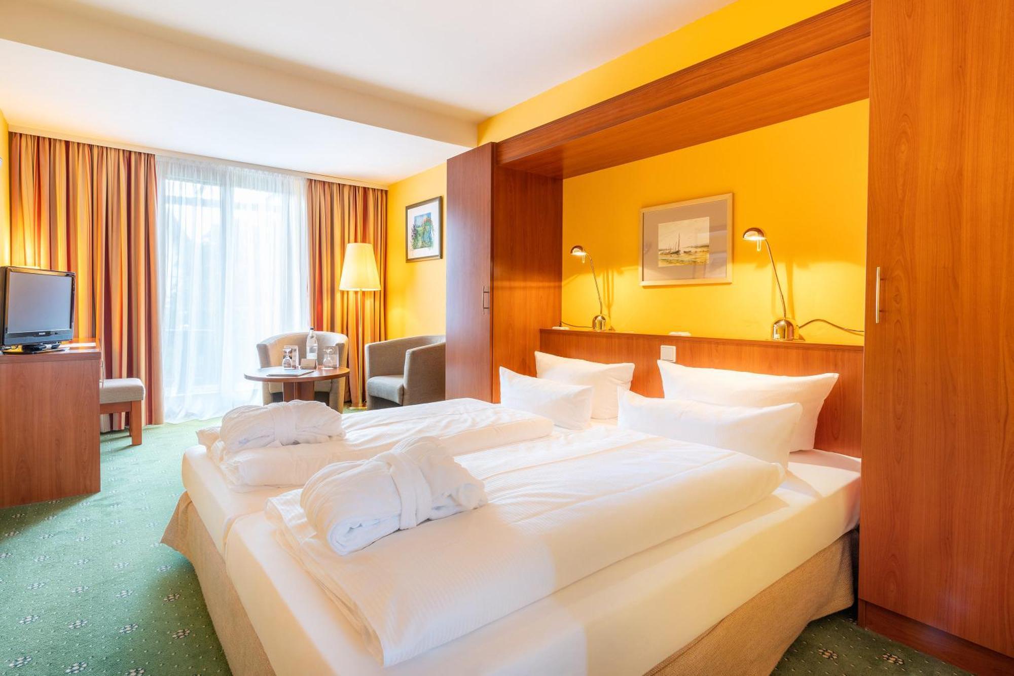 Seetelhotel Nautic Usedom Hotel & Spa 코세로우 외부 사진